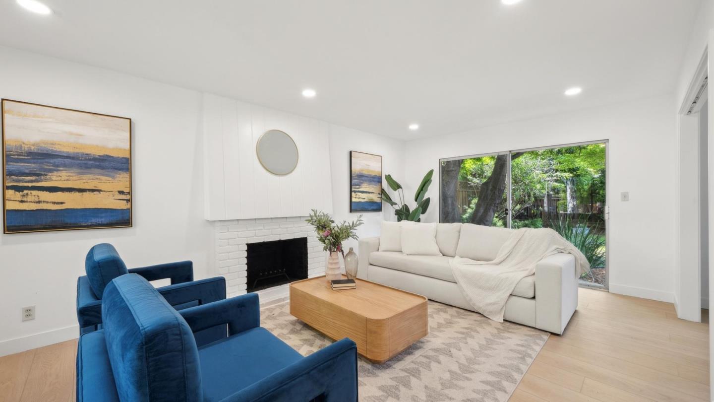 Detail Gallery Image 3 of 33 For 1121 Monica Ln, San Jose,  CA 95128 - 4 Beds | 2/1 Baths