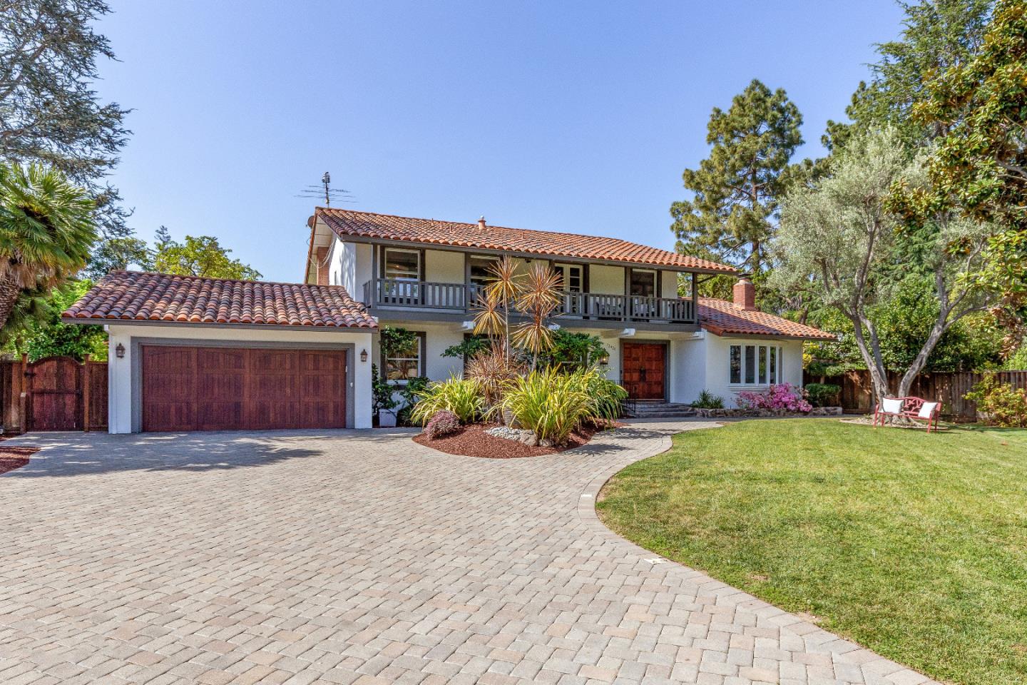 Detail Gallery Image 3 of 51 For 12420 Sheridan Cir, Saratoga,  CA 95070 - 4 Beds | 3 Baths