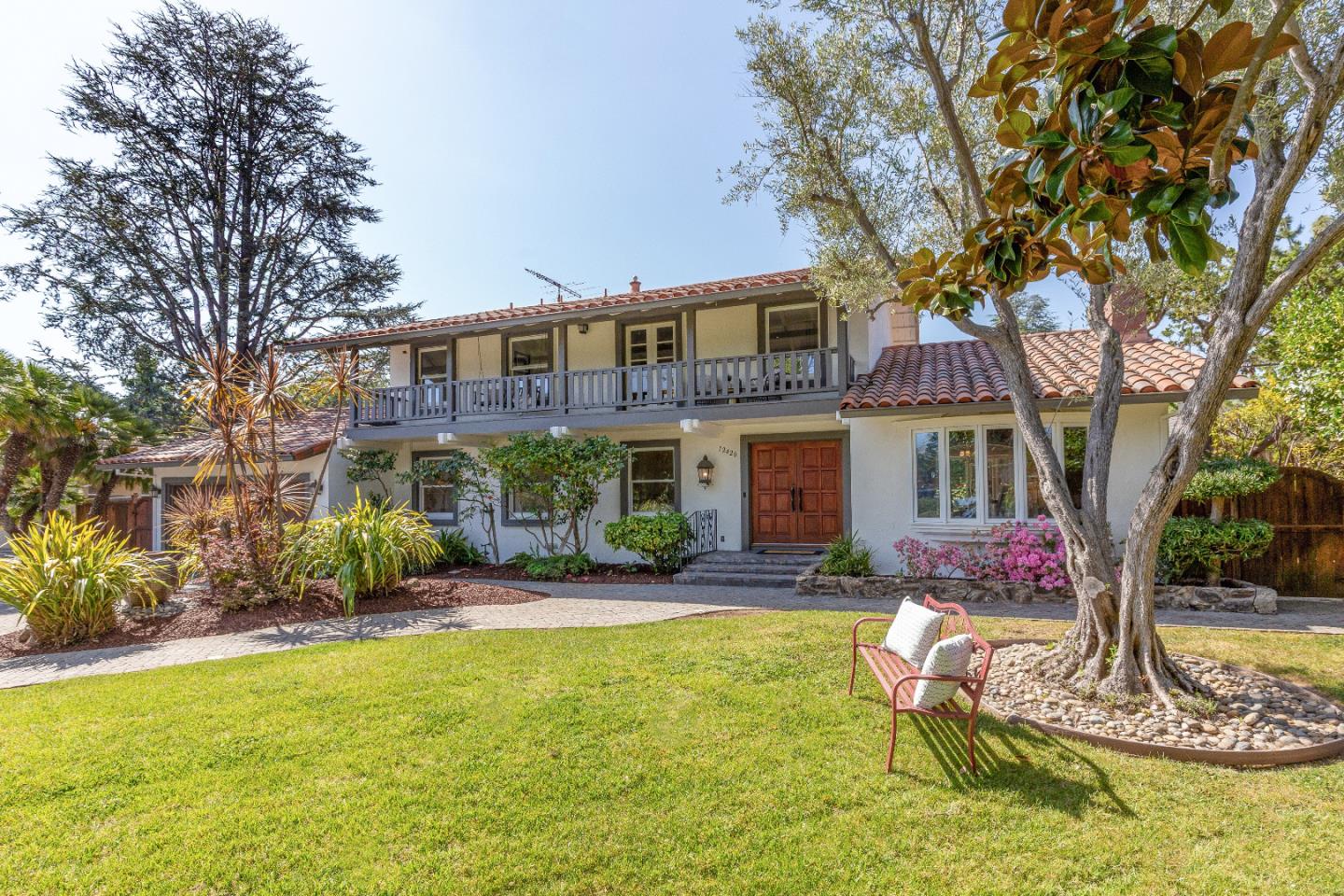 Detail Gallery Image 5 of 51 For 12420 Sheridan Cir, Saratoga,  CA 95070 - 4 Beds | 3 Baths