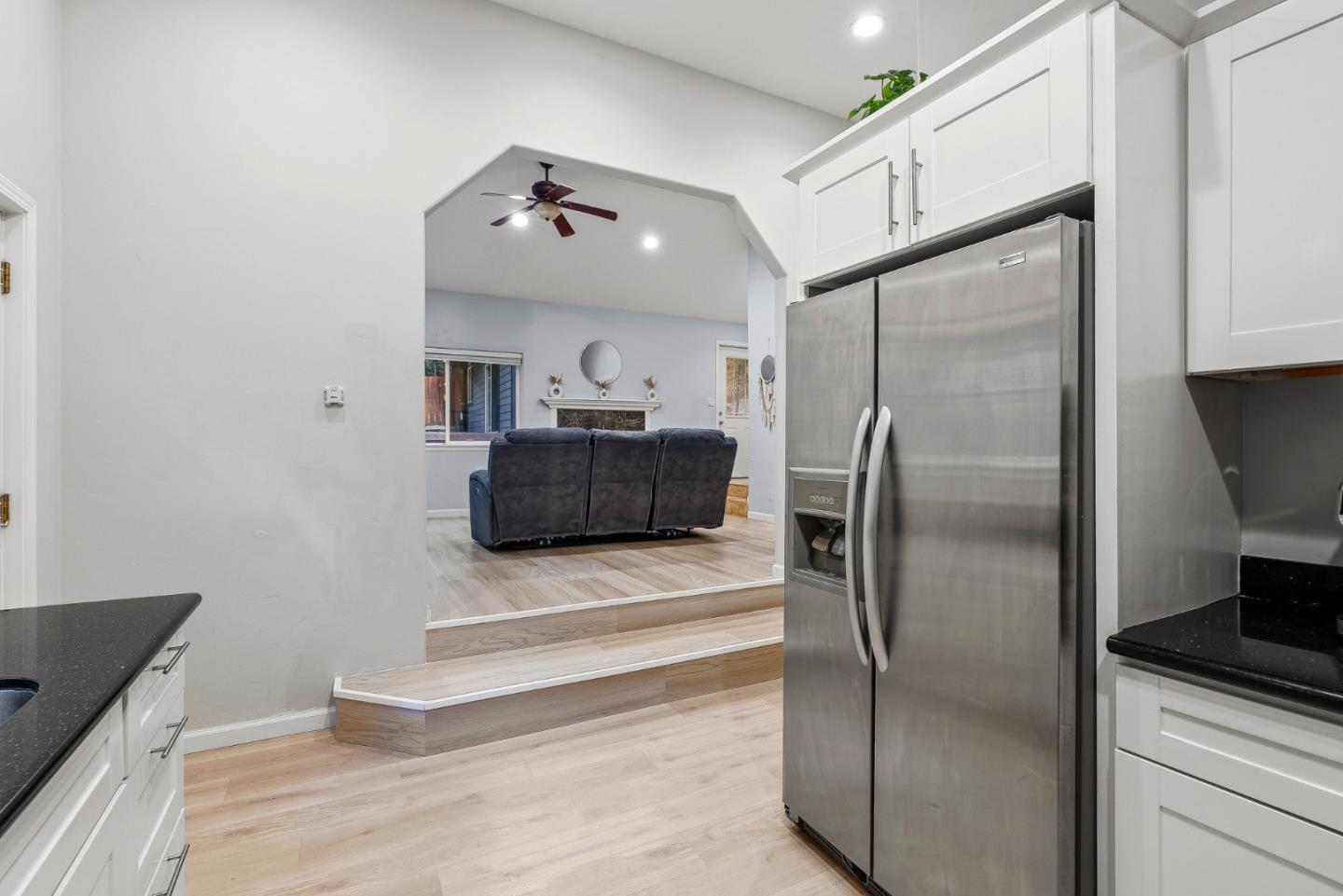 Detail Gallery Image 17 of 33 For 18460 Circle Dr, Los Gatos,  CA 95033 - 2 Beds | 2 Baths