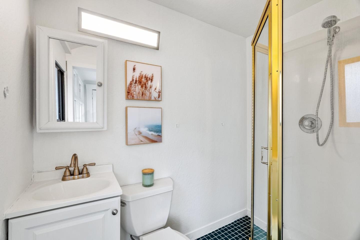 Detail Gallery Image 24 of 54 For 15 Salada Ave, Pacifica,  CA 94044 - 4 Beds | 3 Baths