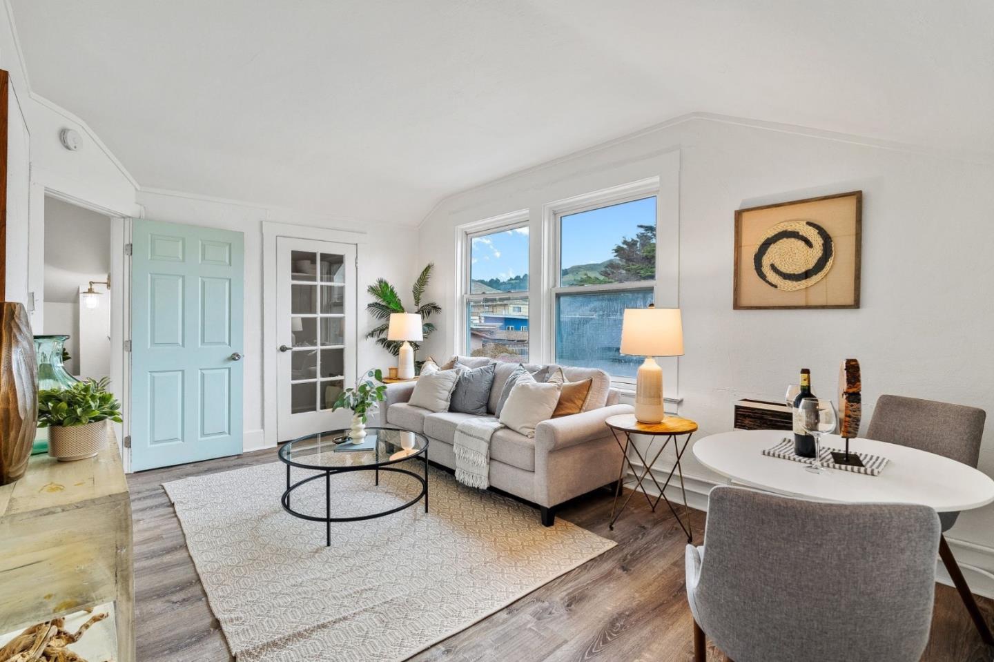 Detail Gallery Image 27 of 54 For 15 Salada Ave, Pacifica,  CA 94044 - 4 Beds | 3 Baths