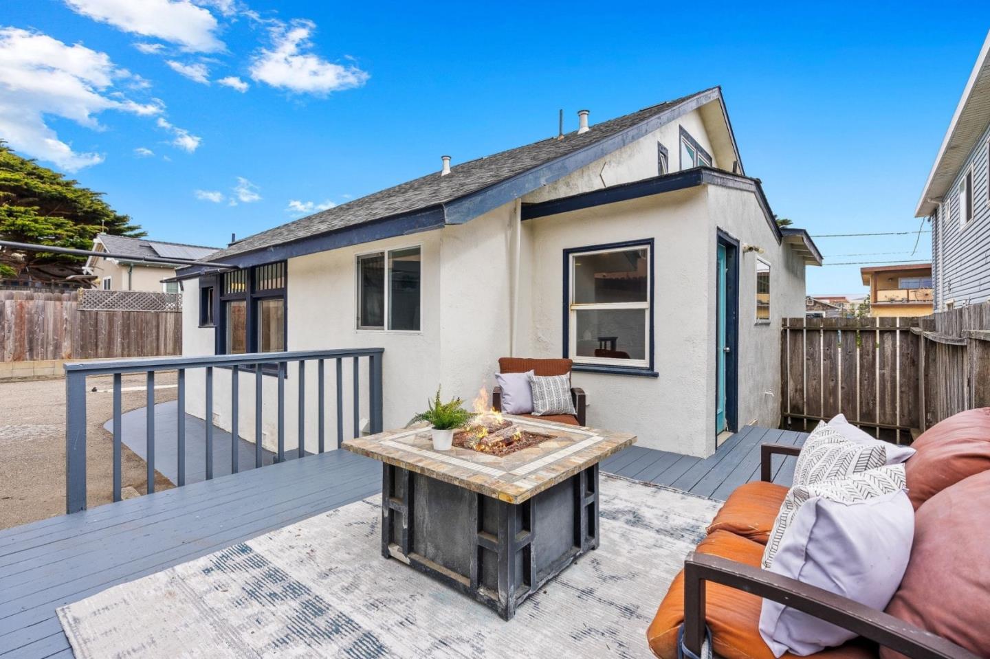 Detail Gallery Image 35 of 54 For 15 Salada Ave, Pacifica,  CA 94044 - 4 Beds | 3 Baths