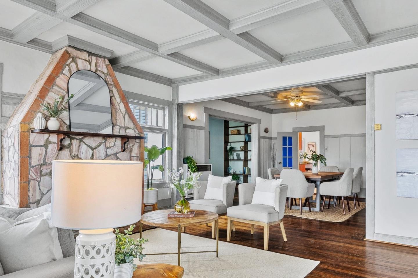 Detail Gallery Image 7 of 54 For 15 Salada Ave, Pacifica,  CA 94044 - 4 Beds | 3 Baths