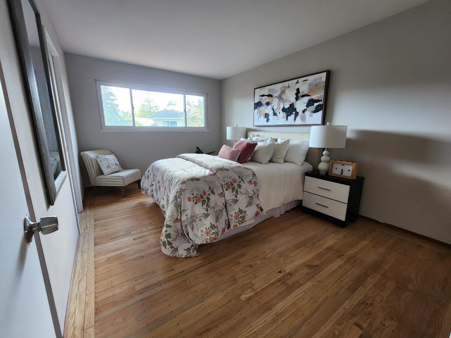 Detail Gallery Image 6 of 13 For 20 Tioga Way, Belmont,  CA 94002 - 3 Beds | 2 Baths