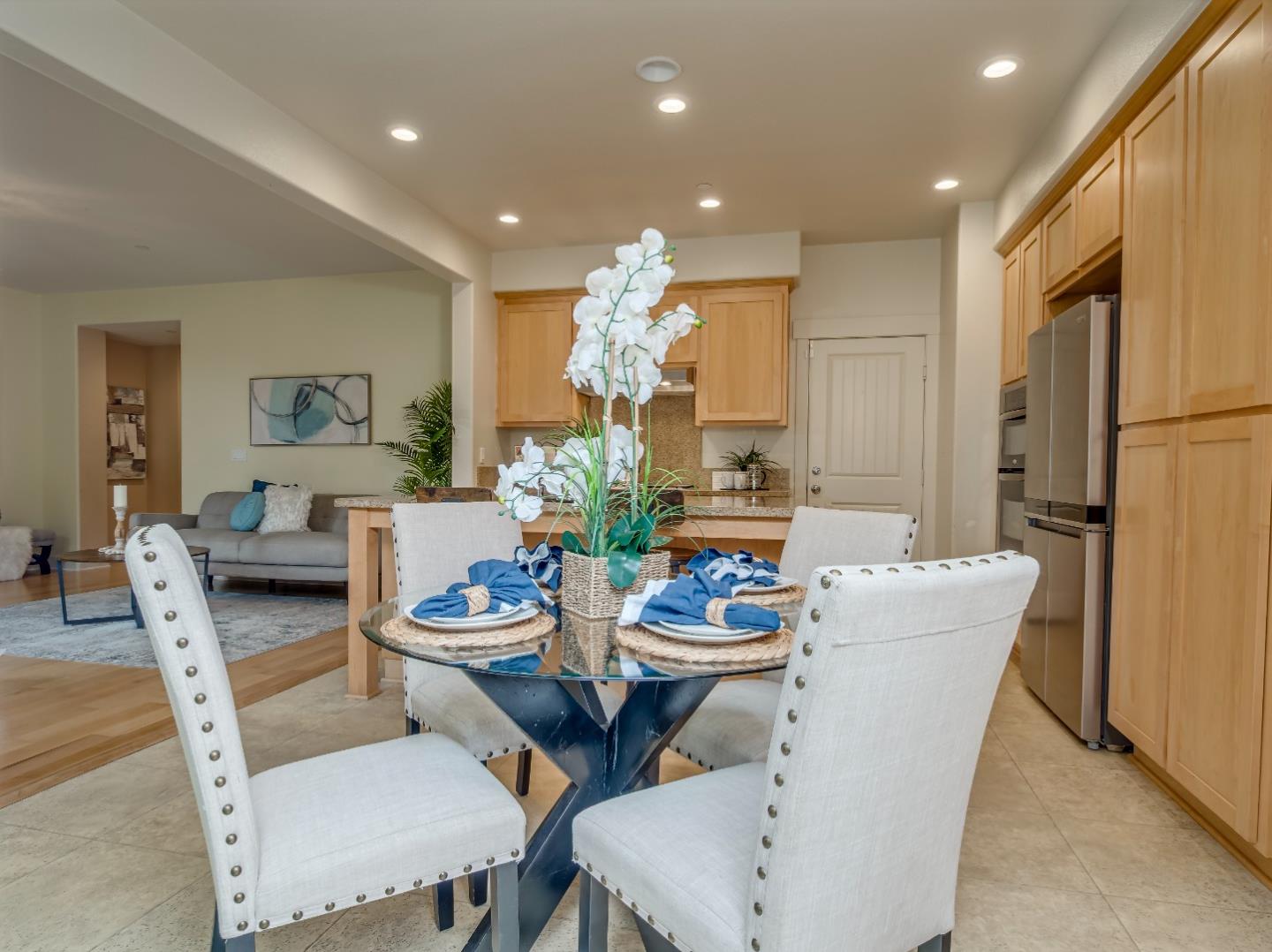 Detail Gallery Image 12 of 45 For 391 Sycamore St, Pacifica,  CA 94044 - 4 Beds | 3/1 Baths