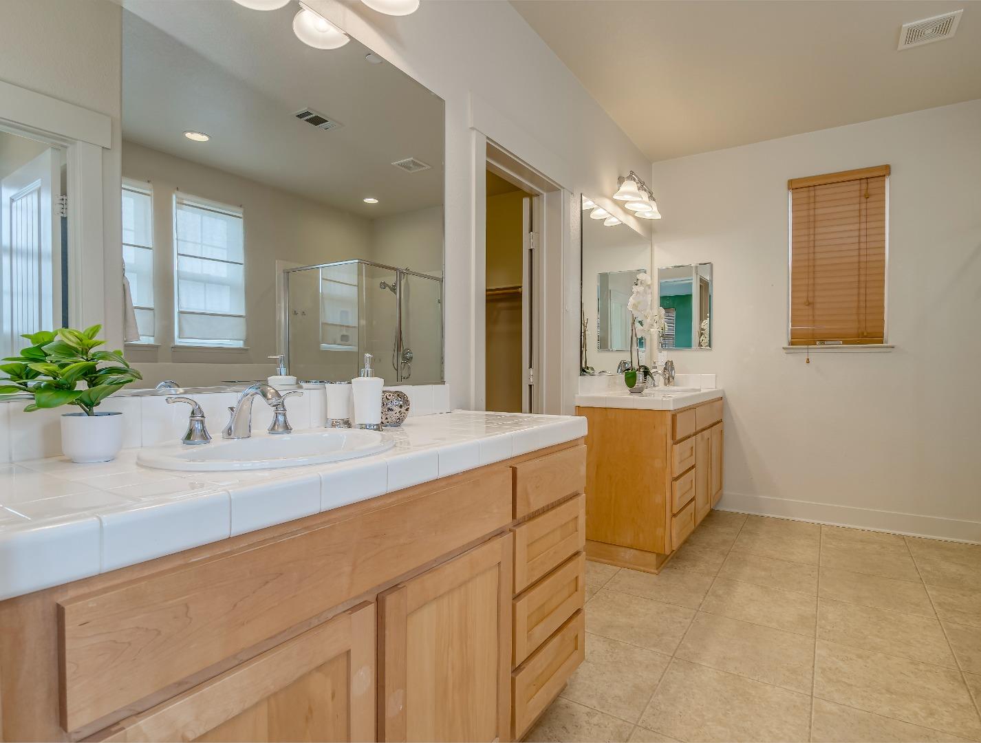 Detail Gallery Image 23 of 45 For 391 Sycamore St, Pacifica,  CA 94044 - 4 Beds | 3/1 Baths