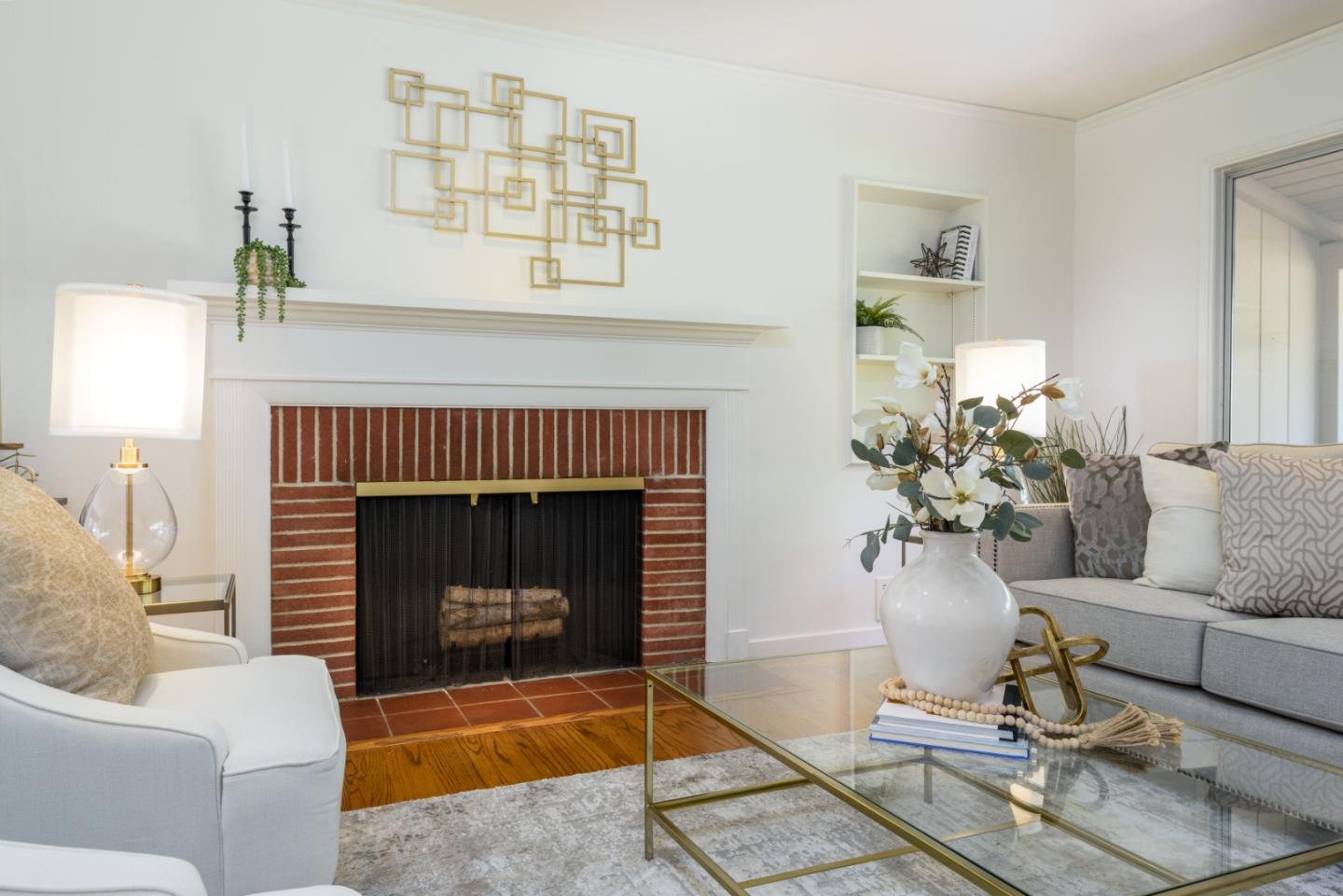 Detail Gallery Image 3 of 16 For 3223 Monterey St, San Mateo,  CA 94403 - 3 Beds | 1/1 Baths