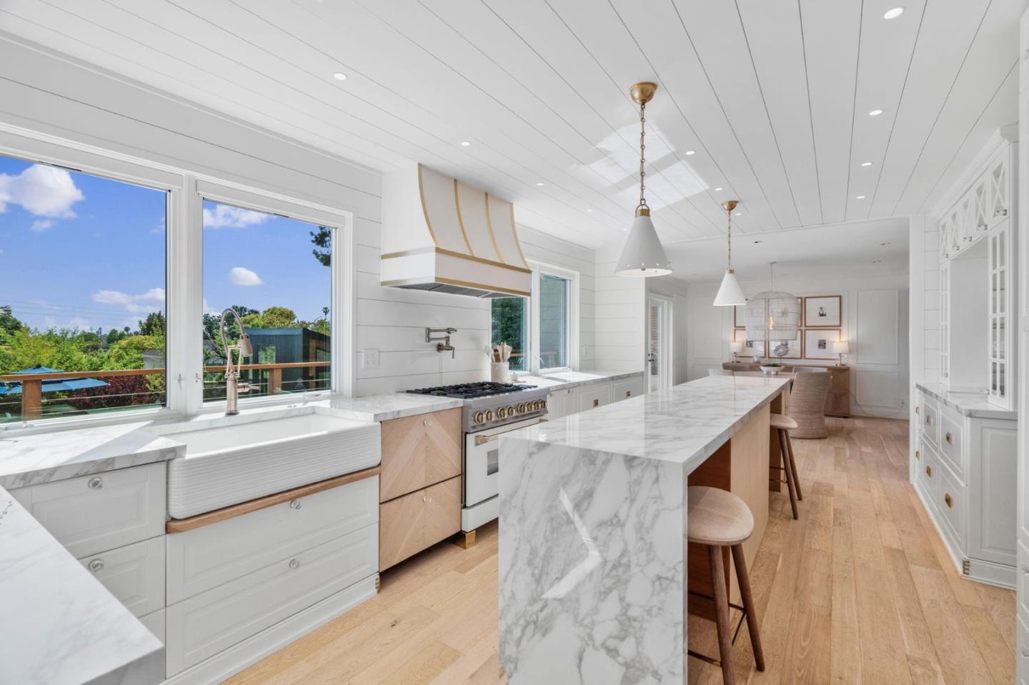 Detail Gallery Image 13 of 58 For 218 Casitas Bulevar, Los Gatos,  CA 95032 - 5 Beds | 3/1 Baths