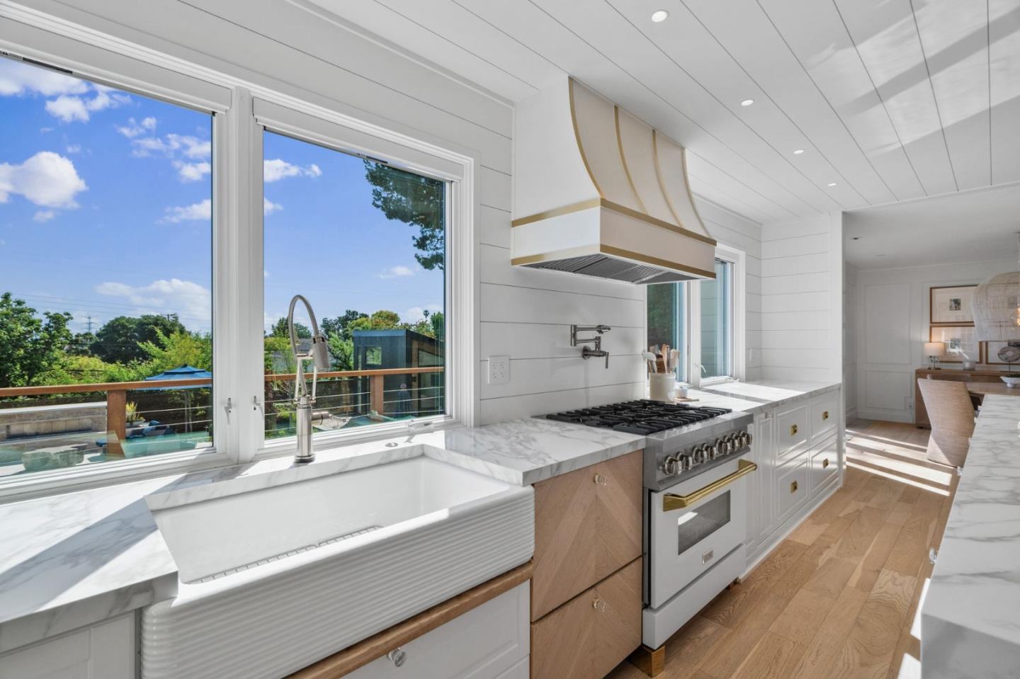 Detail Gallery Image 14 of 58 For 218 Casitas Bulevar, Los Gatos,  CA 95032 - 5 Beds | 3/1 Baths