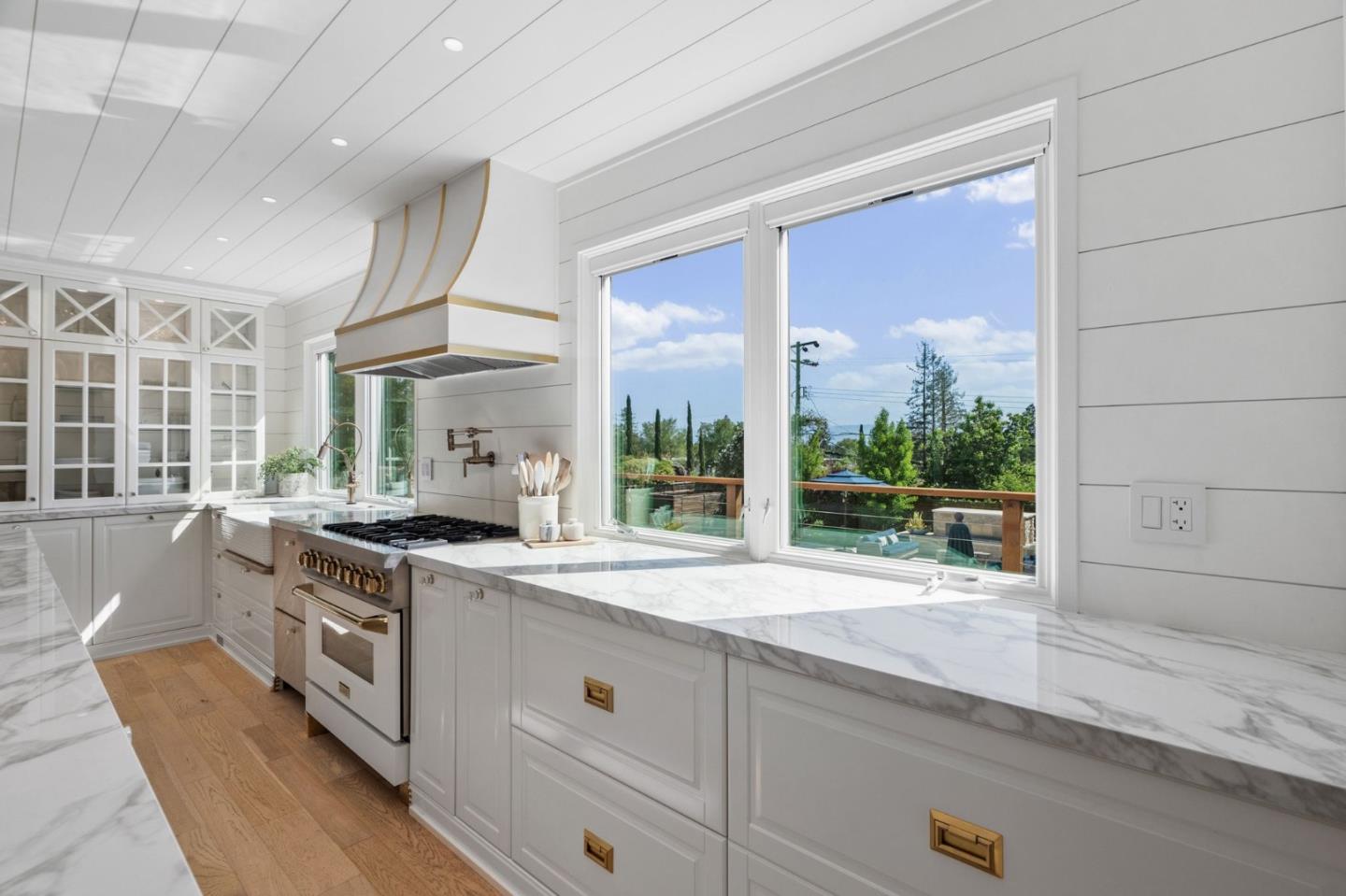 Detail Gallery Image 16 of 58 For 218 Casitas Bulevar, Los Gatos,  CA 95032 - 5 Beds | 3/1 Baths