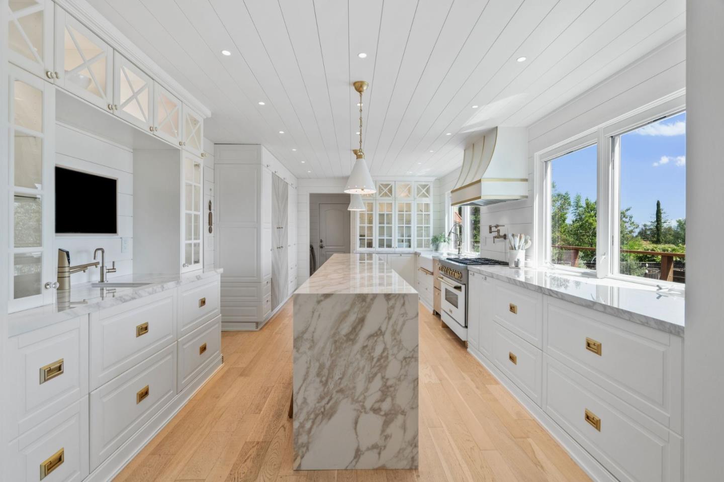 Detail Gallery Image 18 of 58 For 218 Casitas Bulevar, Los Gatos,  CA 95032 - 5 Beds | 3/1 Baths