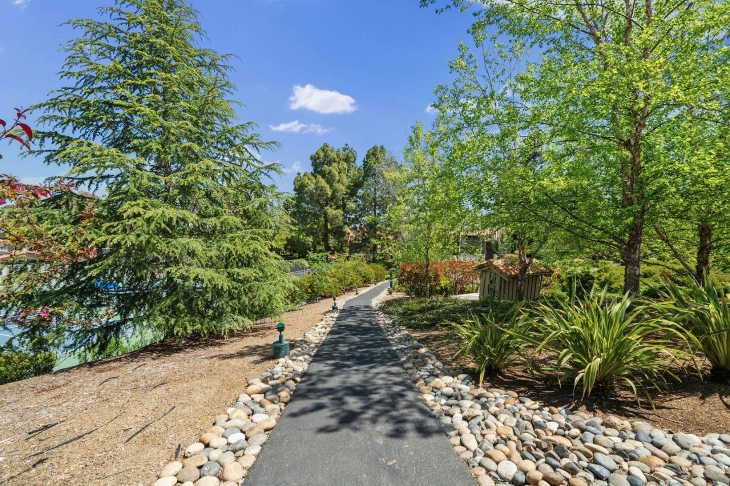 Detail Gallery Image 48 of 58 For 218 Casitas Bulevar, Los Gatos,  CA 95032 - 5 Beds | 3/1 Baths