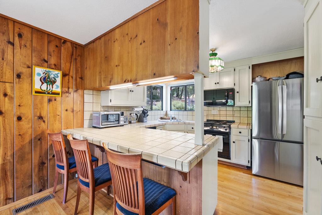Detail Gallery Image 13 of 38 For 50 Nichols Dr, Santa Cruz,  CA 95060 - 3 Beds | 2 Baths