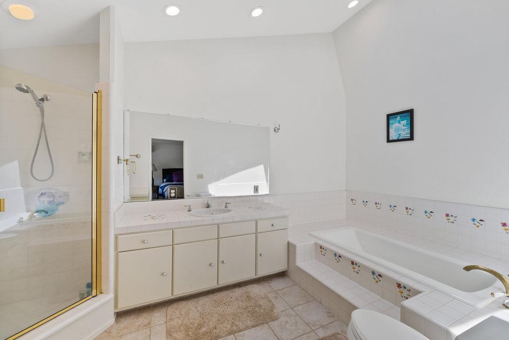 Detail Gallery Image 18 of 38 For 50 Nichols Dr, Santa Cruz,  CA 95060 - 3 Beds | 2 Baths