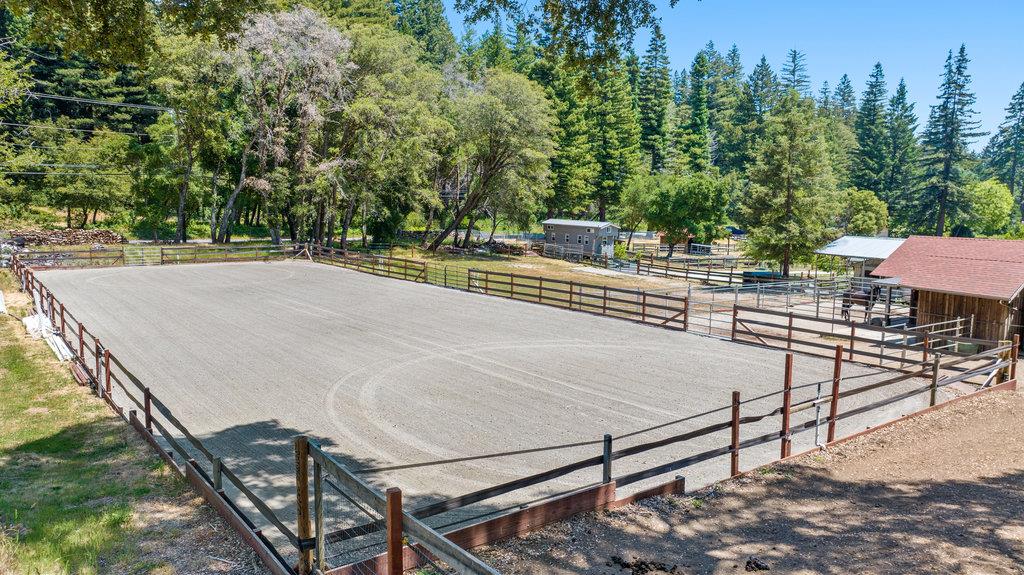 Detail Gallery Image 2 of 38 For 50 Nichols Dr, Santa Cruz,  CA 95060 - 3 Beds | 2 Baths