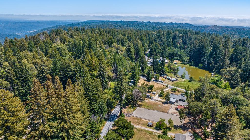 Detail Gallery Image 34 of 38 For 50 Nichols Dr, Santa Cruz,  CA 95060 - 3 Beds | 2 Baths