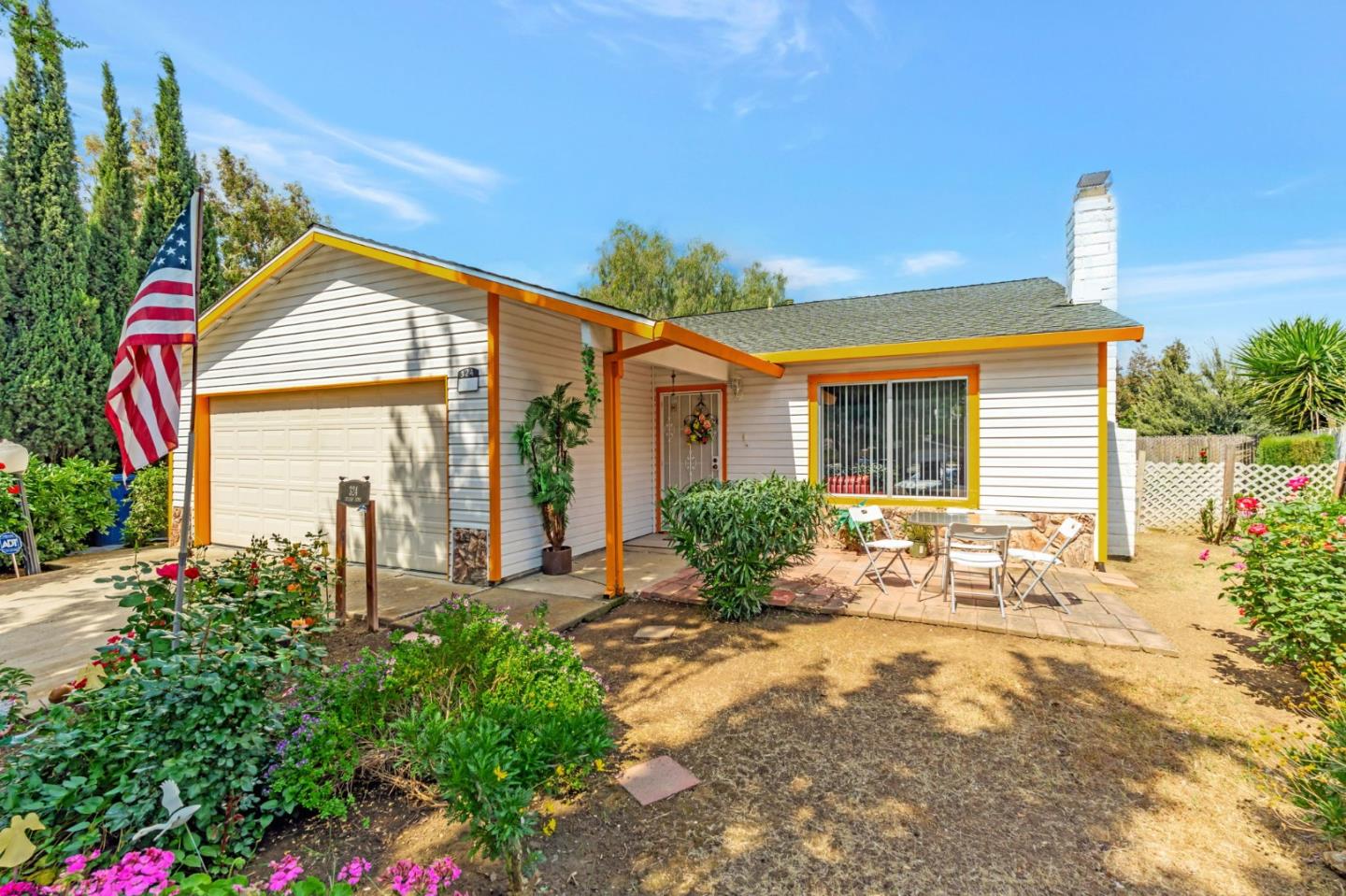 Detail Gallery Image 2 of 40 For 324 Barros St, Patterson,  CA 95363 - 3 Beds | 2 Baths