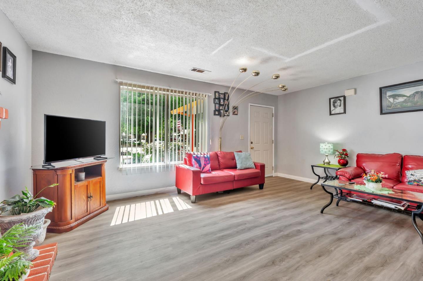 Detail Gallery Image 8 of 40 For 324 Barros St, Patterson,  CA 95363 - 3 Beds | 2 Baths