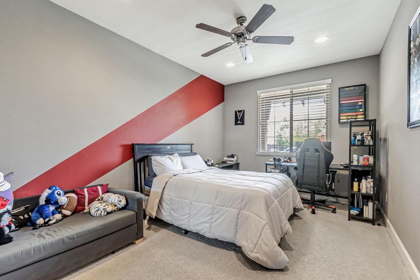Detail Gallery Image 12 of 25 For 1660 Martinez Way, Morgan Hill,  CA 95037 - 4 Beds | 3 Baths