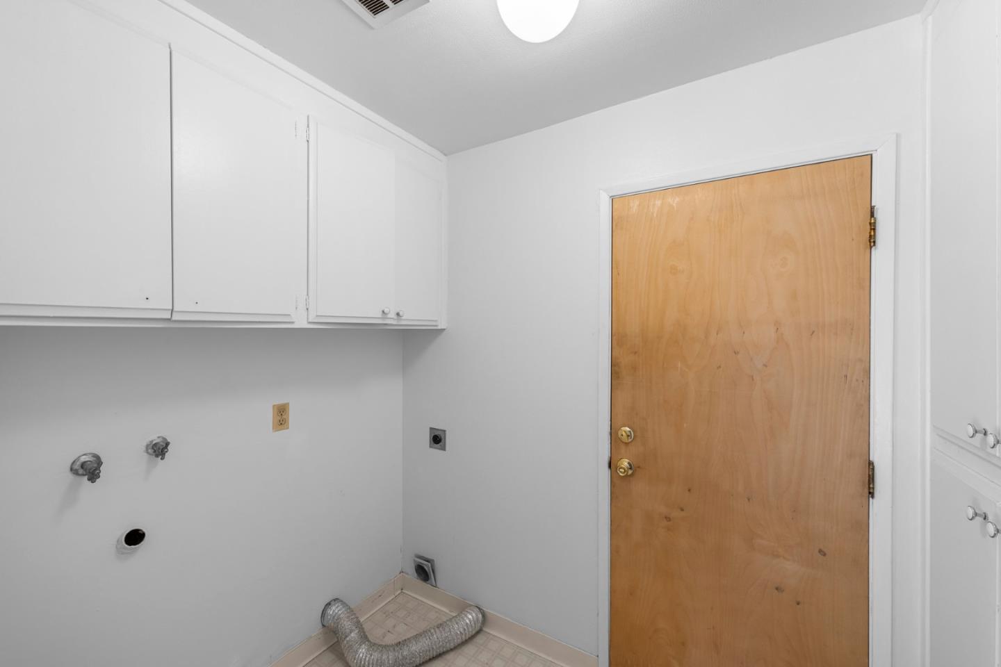 Detail Gallery Image 16 of 32 For 6015 Fernglen Dr, San Jose,  CA 95123 - 4 Beds | 2 Baths