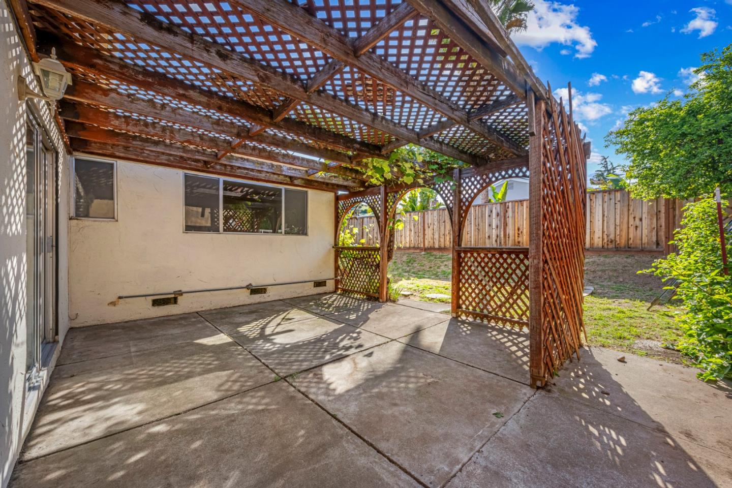 Detail Gallery Image 26 of 32 For 6015 Fernglen Dr, San Jose,  CA 95123 - 4 Beds | 2 Baths