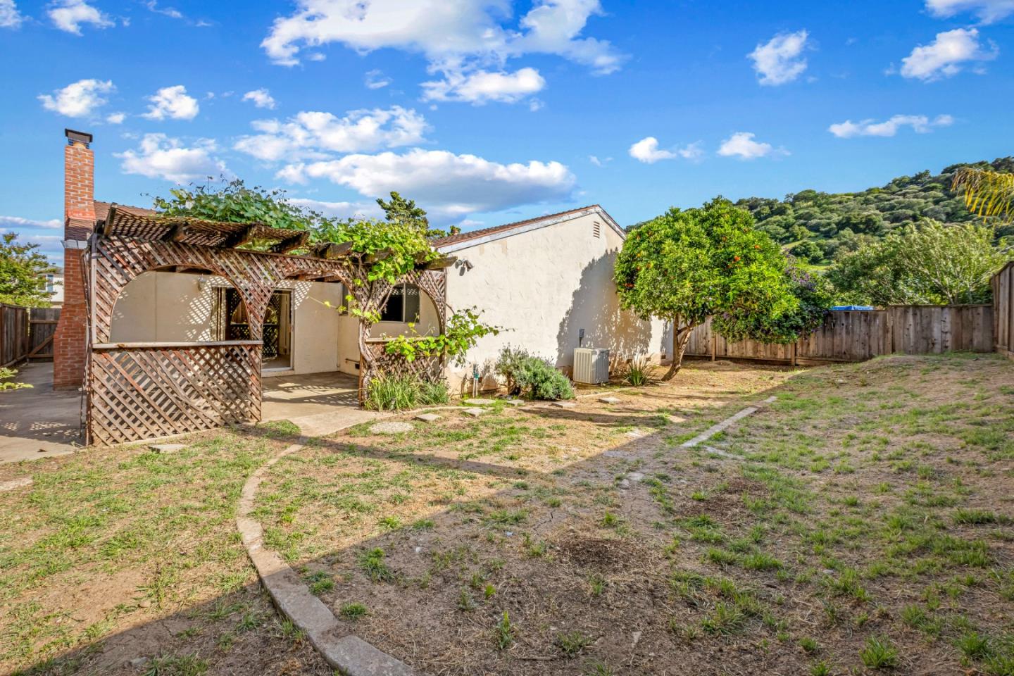 Detail Gallery Image 28 of 32 For 6015 Fernglen Dr, San Jose,  CA 95123 - 4 Beds | 2 Baths