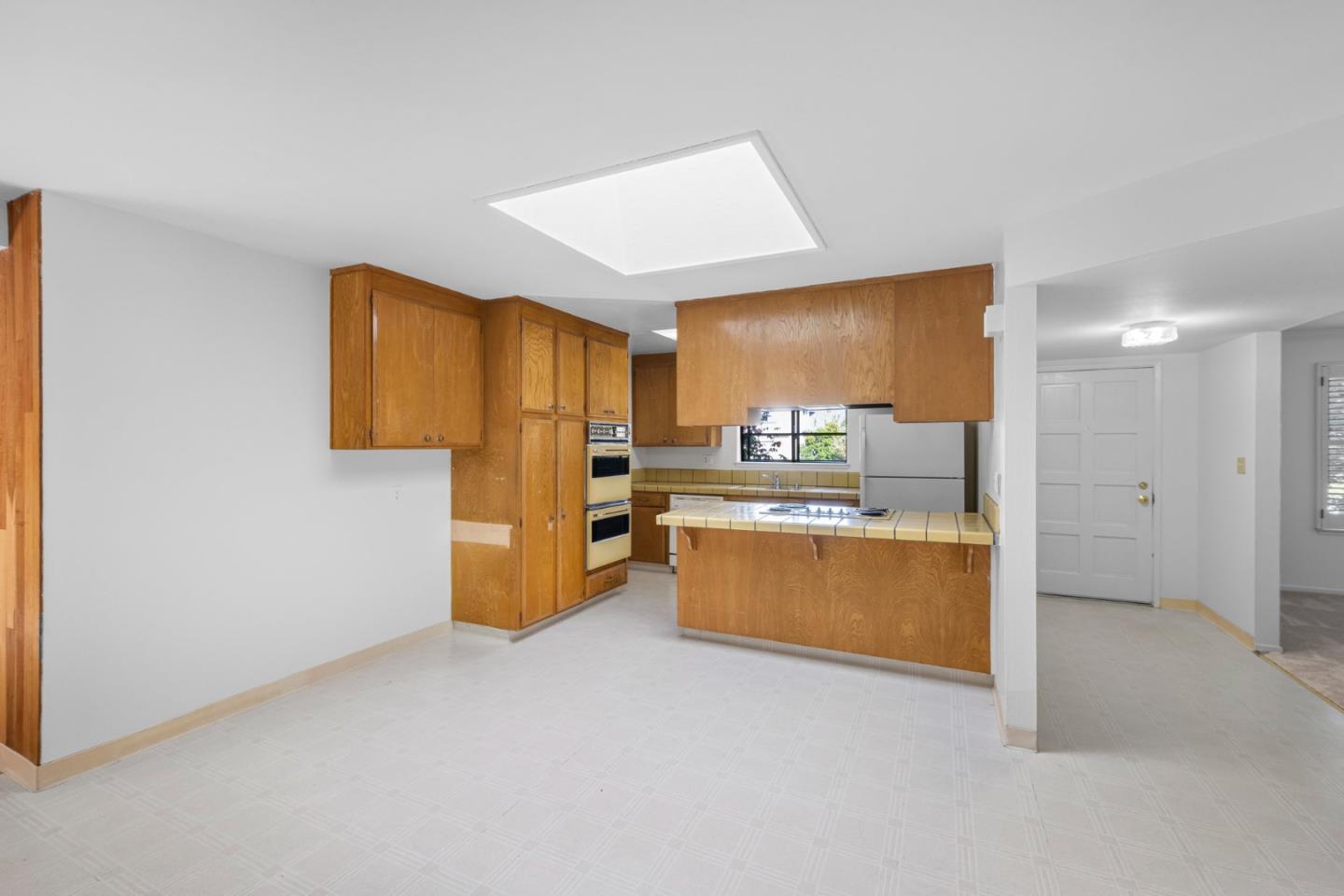 Detail Gallery Image 9 of 32 For 6015 Fernglen Dr, San Jose,  CA 95123 - 4 Beds | 2 Baths