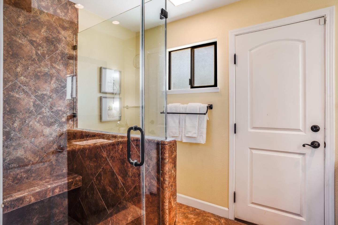 Detail Gallery Image 11 of 24 For 39332 Wilford St, Fremont,  CA 94538 - 4 Beds | 2 Baths