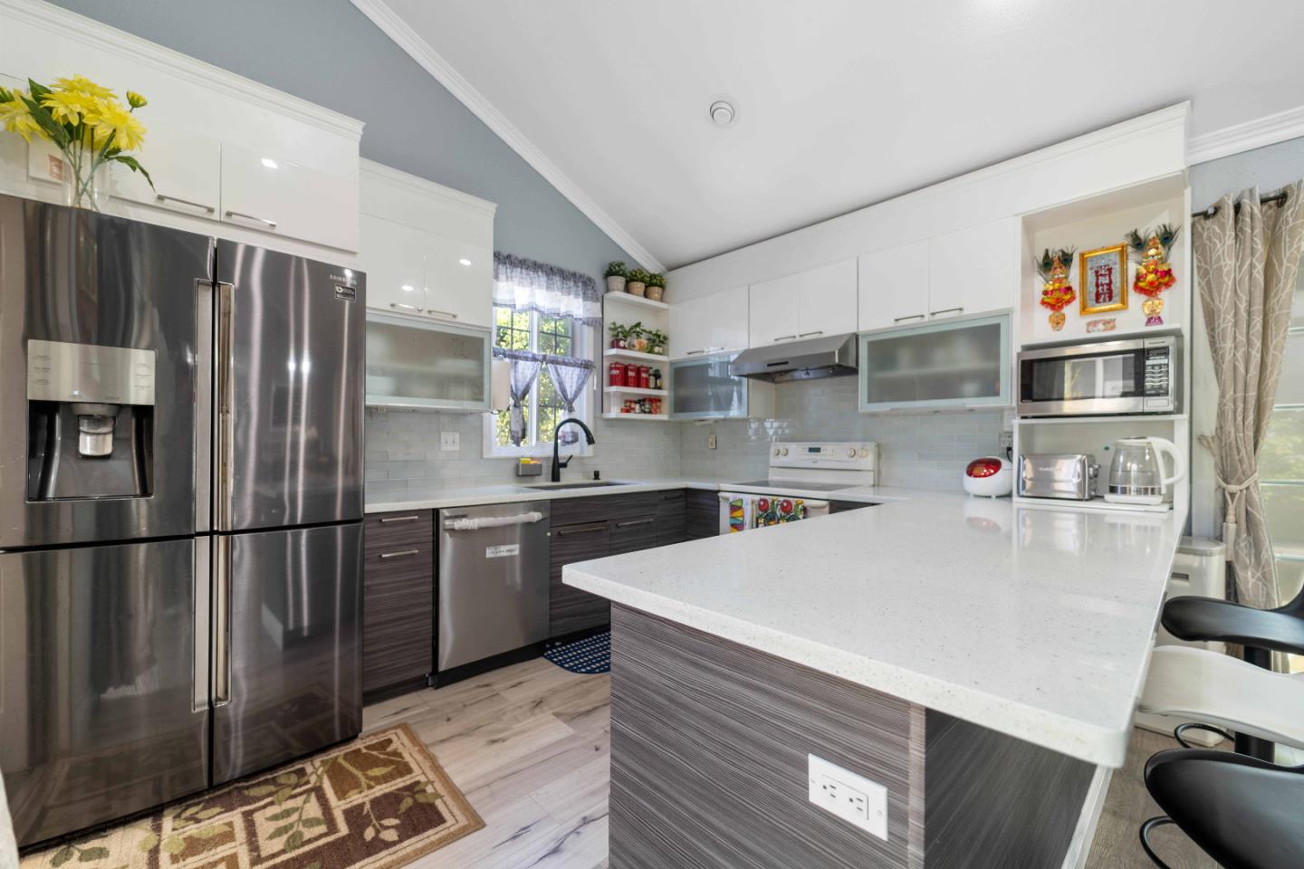 Detail Gallery Image 8 of 34 For 224 Cheris Dr, San Jose,  CA 95123 - 4 Beds | 2 Baths