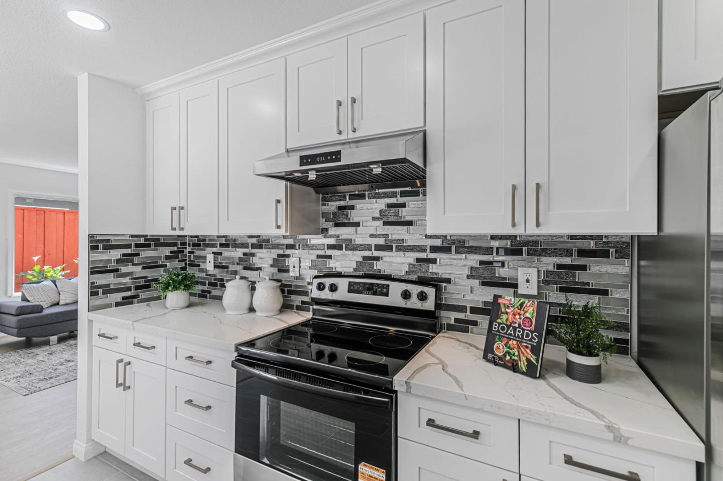 Detail Gallery Image 12 of 42 For 1726 Cheney Dr, San Jose,  CA 95128 - 5 Beds | 3/1 Baths