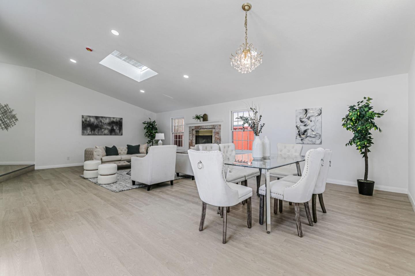 Detail Gallery Image 15 of 42 For 1726 Cheney Dr, San Jose,  CA 95128 - 5 Beds | 3/1 Baths