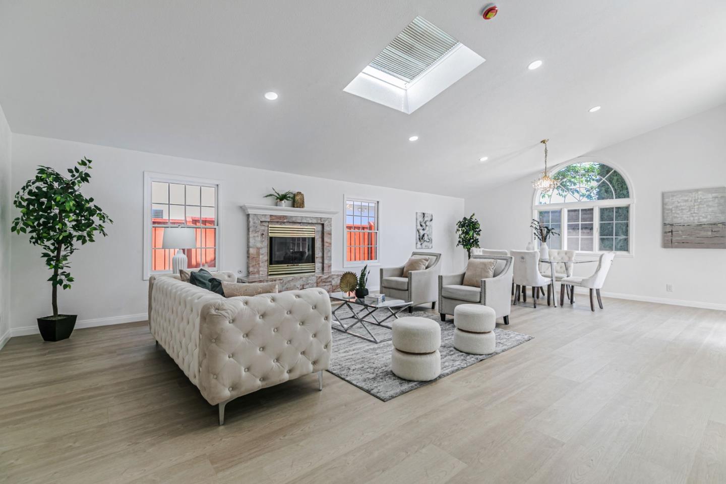 Detail Gallery Image 7 of 42 For 1726 Cheney Dr, San Jose,  CA 95128 - 5 Beds | 3/1 Baths