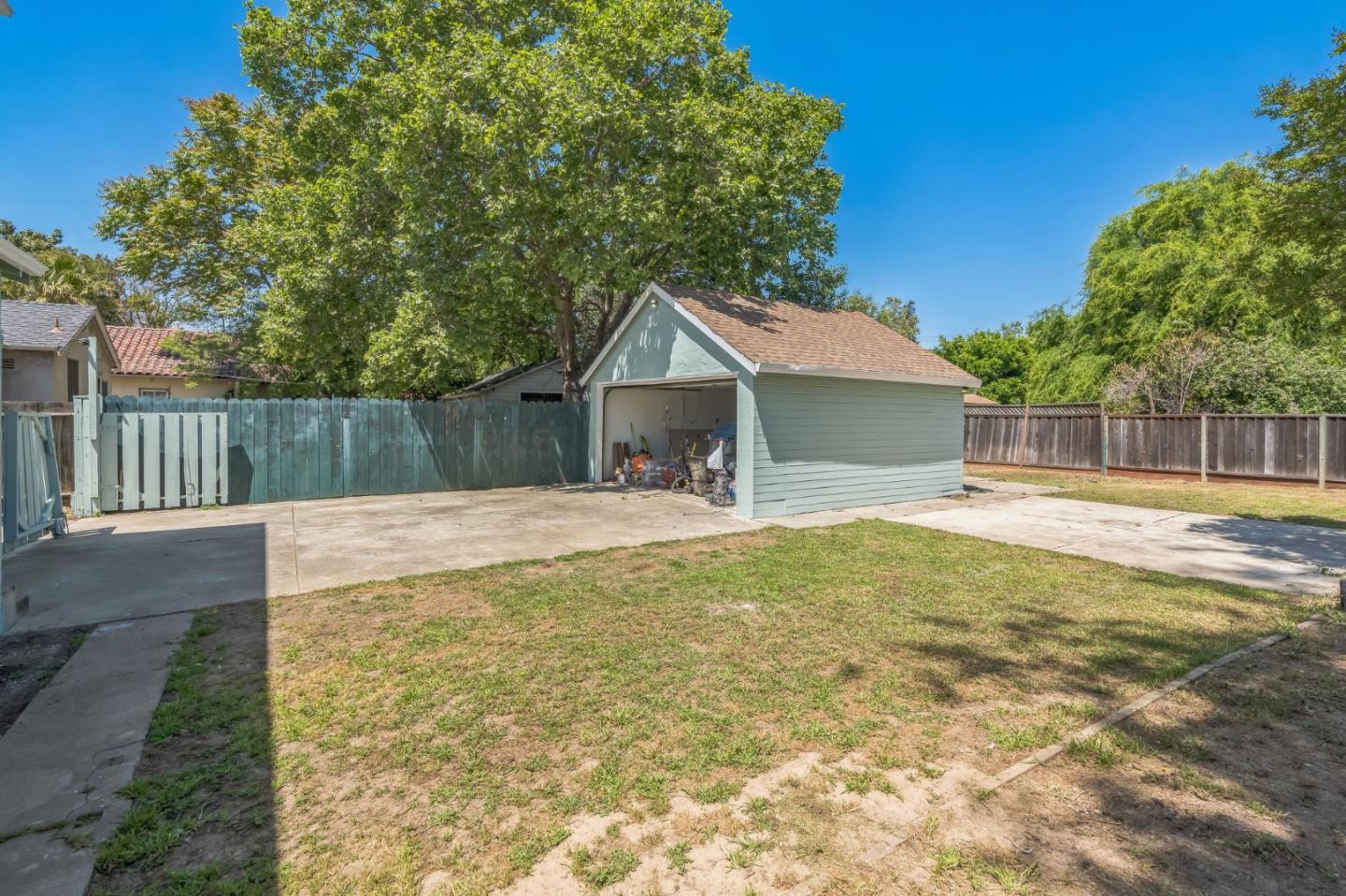 Detail Gallery Image 21 of 41 For 523 Hull Ave, San Jose,  CA 95125 - 4 Beds | 2 Baths