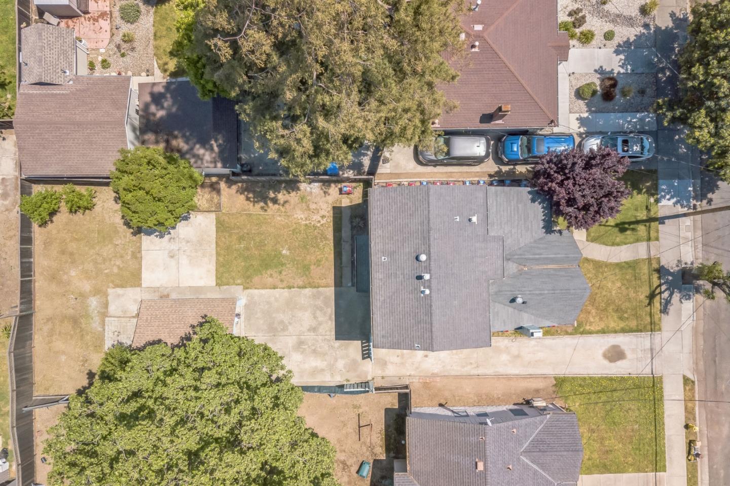 Detail Gallery Image 9 of 41 For 523 Hull Ave, San Jose,  CA 95125 - 4 Beds | 2 Baths