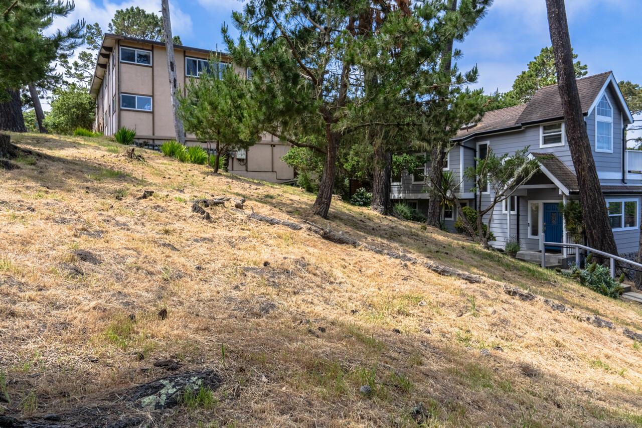Detail Gallery Image 6 of 7 For 801 Lyndon St, Monterey,  CA 93940 - – Beds | – Baths