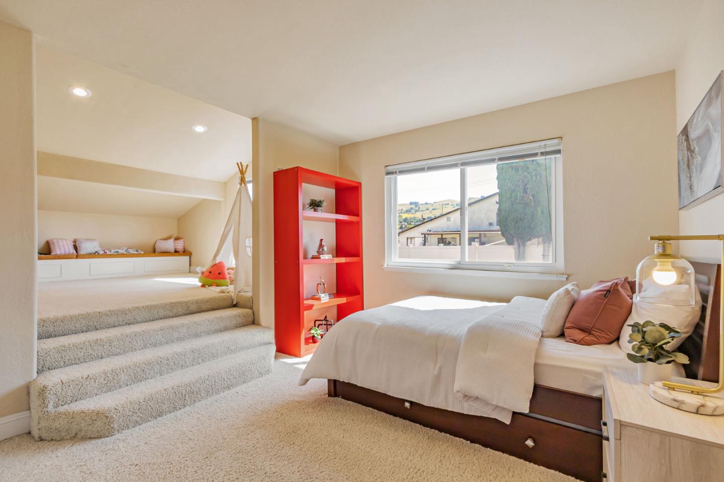 Detail Gallery Image 19 of 40 For 1158 Gurney Ct, San Jose,  CA 95132 - 4 Beds | 2/1 Baths