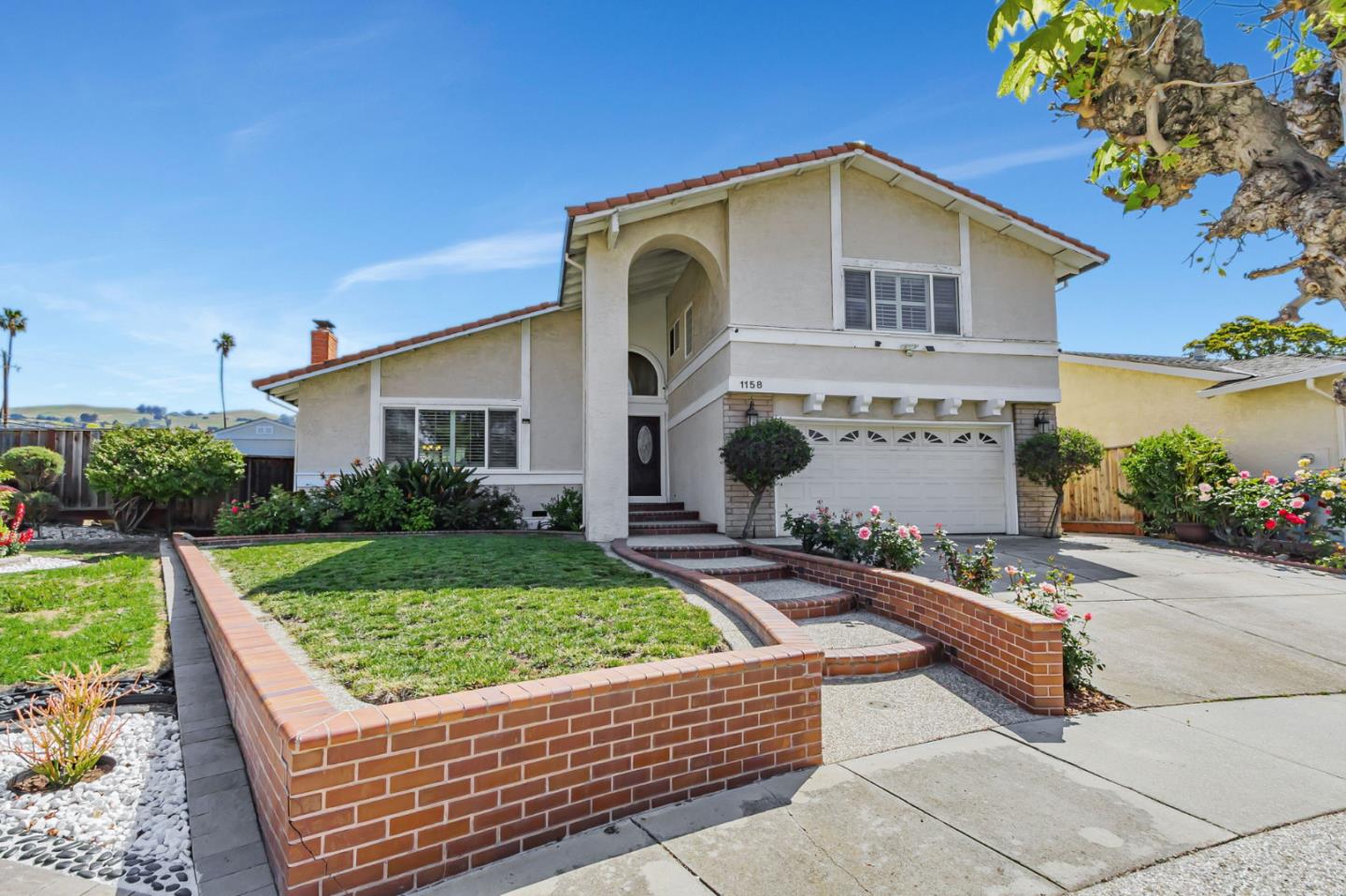 Detail Gallery Image 2 of 40 For 1158 Gurney Ct, San Jose,  CA 95132 - 4 Beds | 2/1 Baths