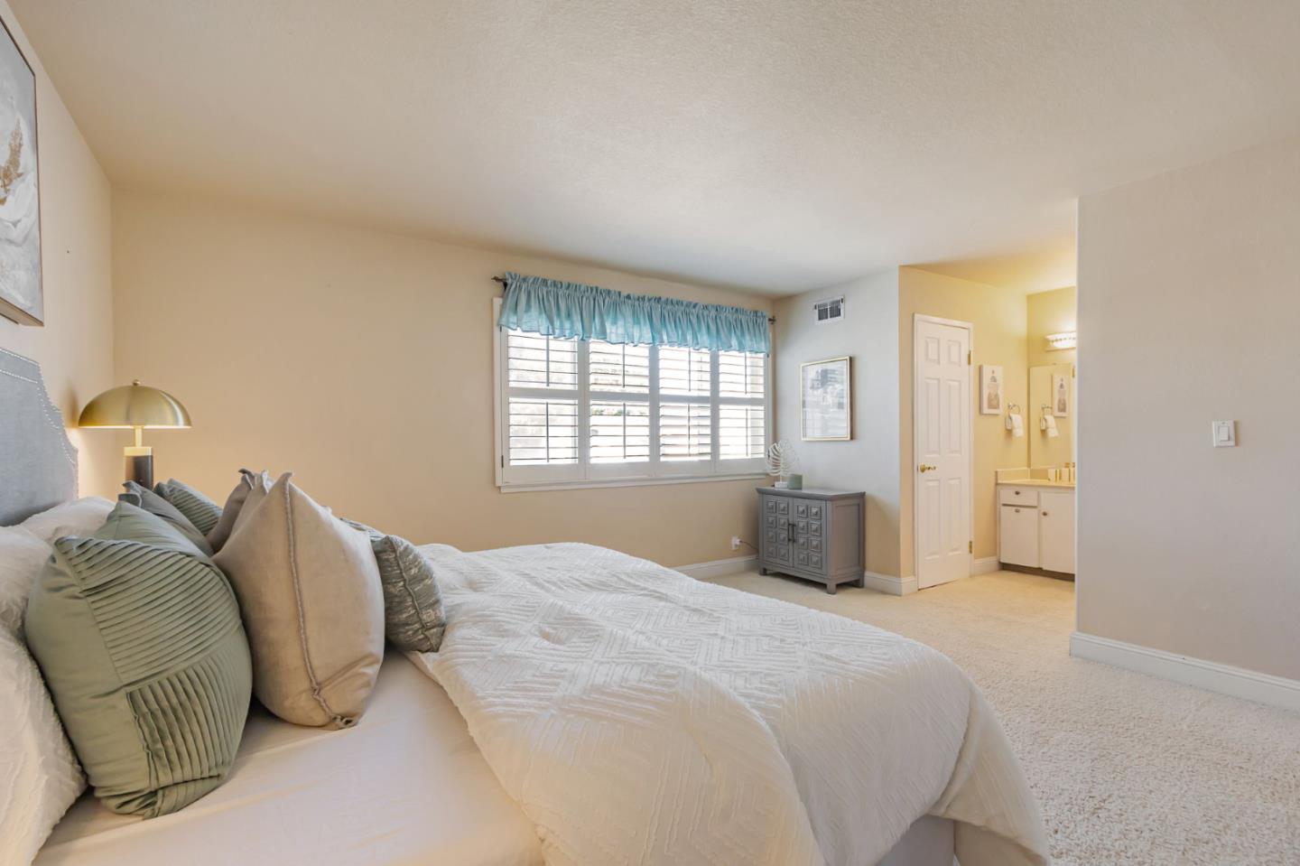 Detail Gallery Image 30 of 40 For 1158 Gurney Ct, San Jose,  CA 95132 - 4 Beds | 2/1 Baths