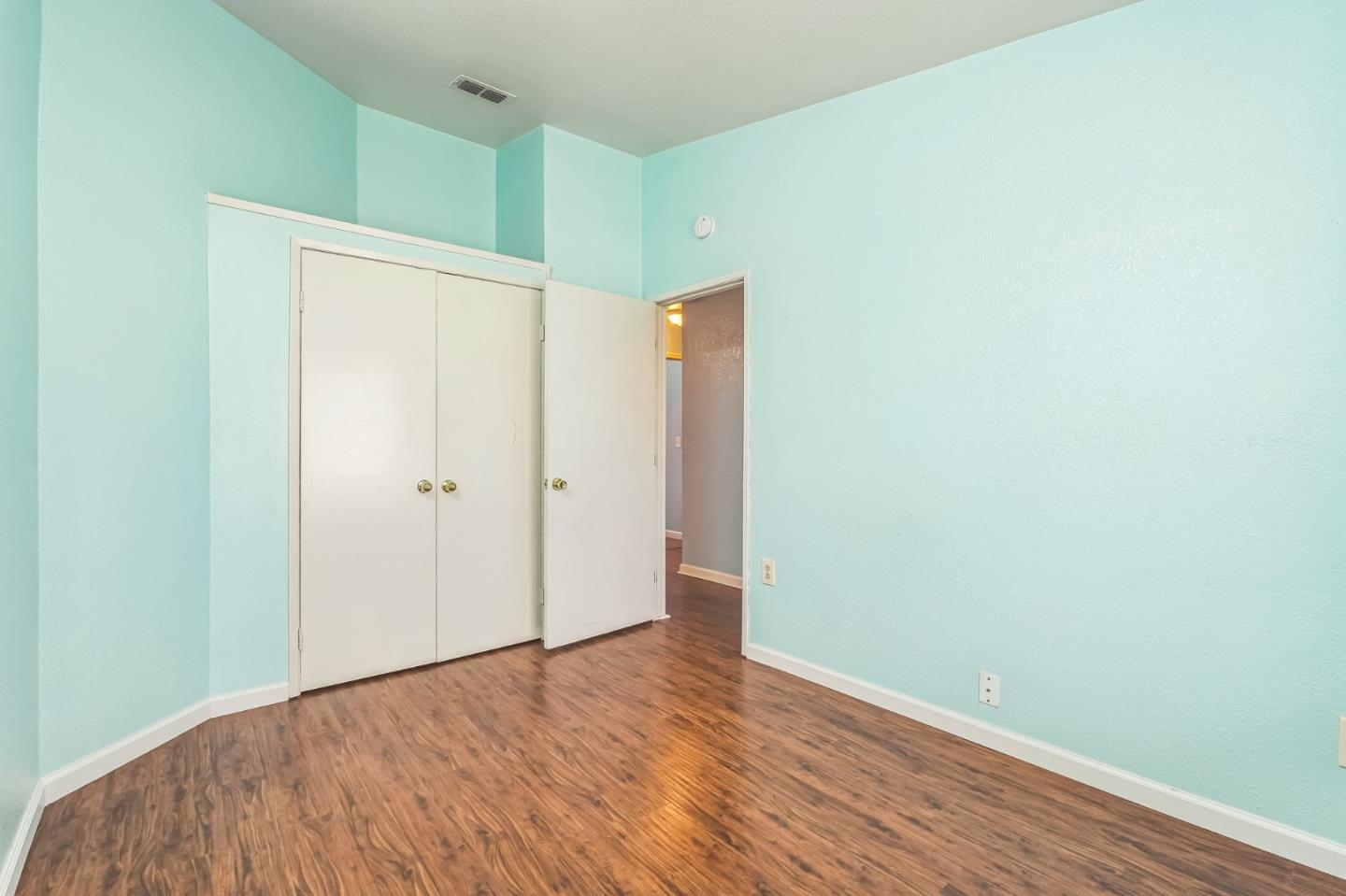 Detail Gallery Image 2 of 23 For 8175 Heather Grove Ct, Sacramento,  CA 95828 - 3 Beds | 2 Baths