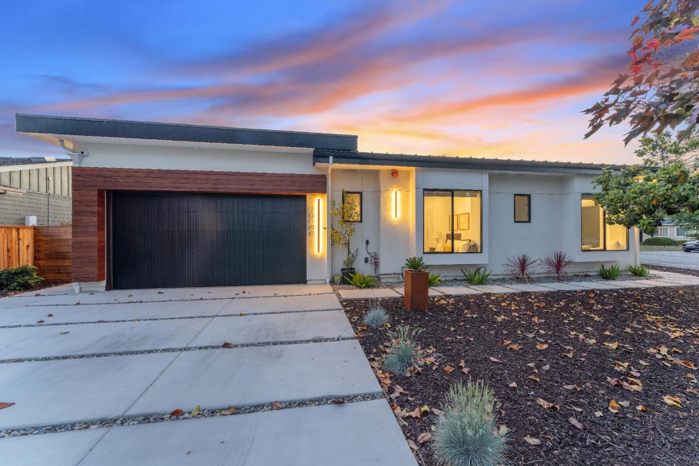 Detail Gallery Image 2 of 60 For 13197 Berwick St, Saratoga,  CA 95070 - 5 Beds | 5/1 Baths