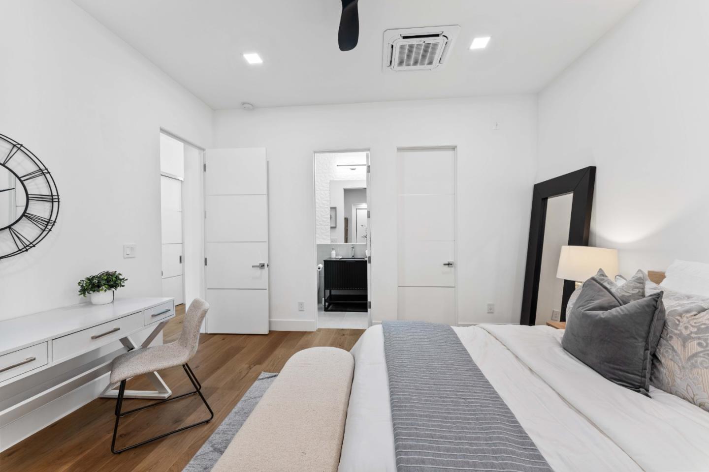 Detail Gallery Image 34 of 60 For 13197 Berwick St, Saratoga,  CA 95070 - 5 Beds | 5/1 Baths