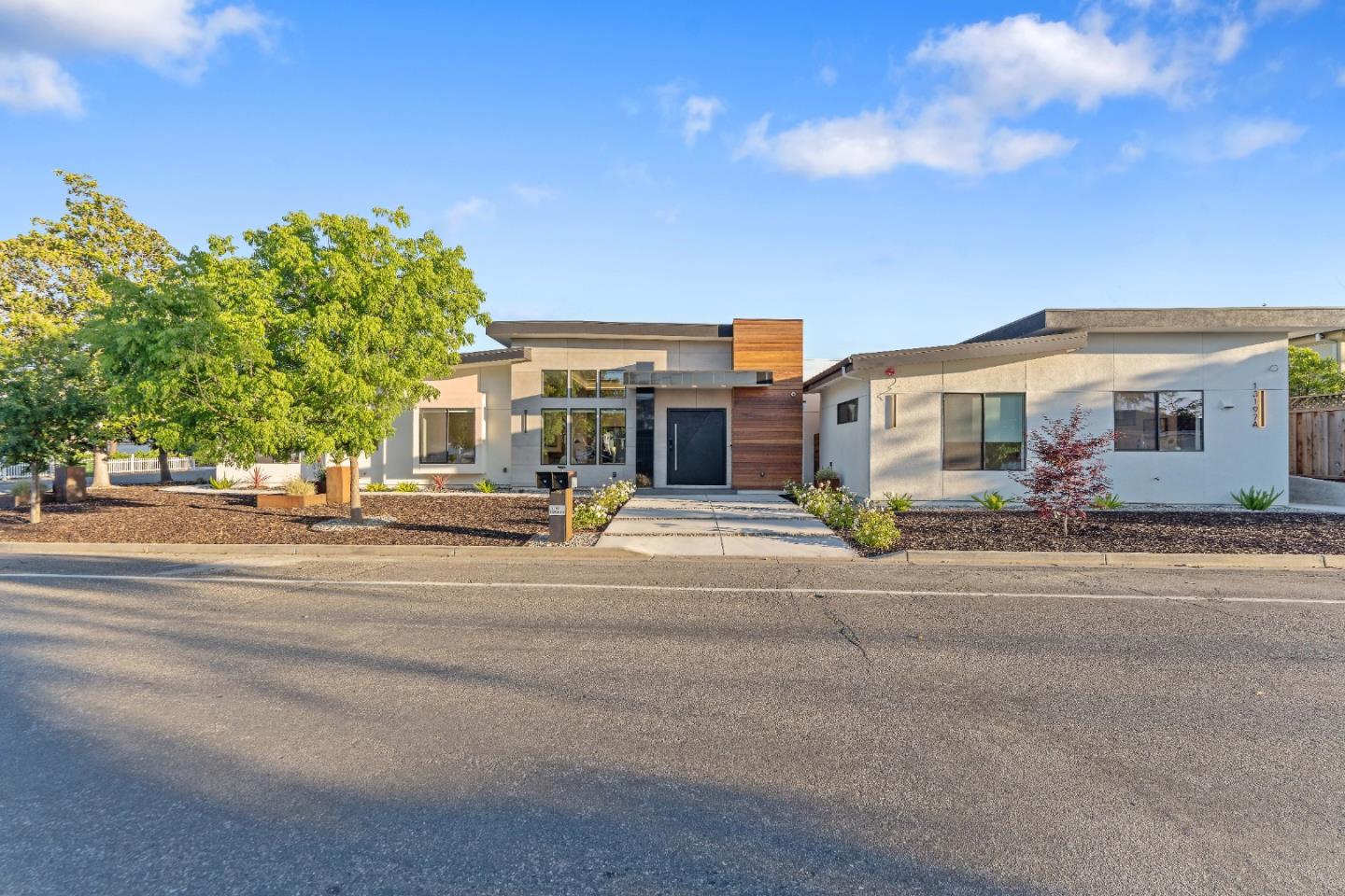 Detail Gallery Image 45 of 60 For 13197 Berwick St, Saratoga,  CA 95070 - 5 Beds | 5/1 Baths