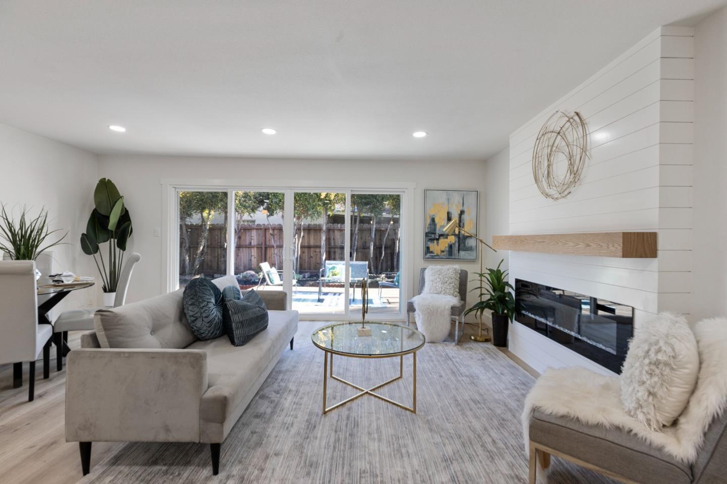 Detail Gallery Image 2 of 38 For 3004 Vistamont Dr, San Jose,  CA 95118 - 4 Beds | 2 Baths