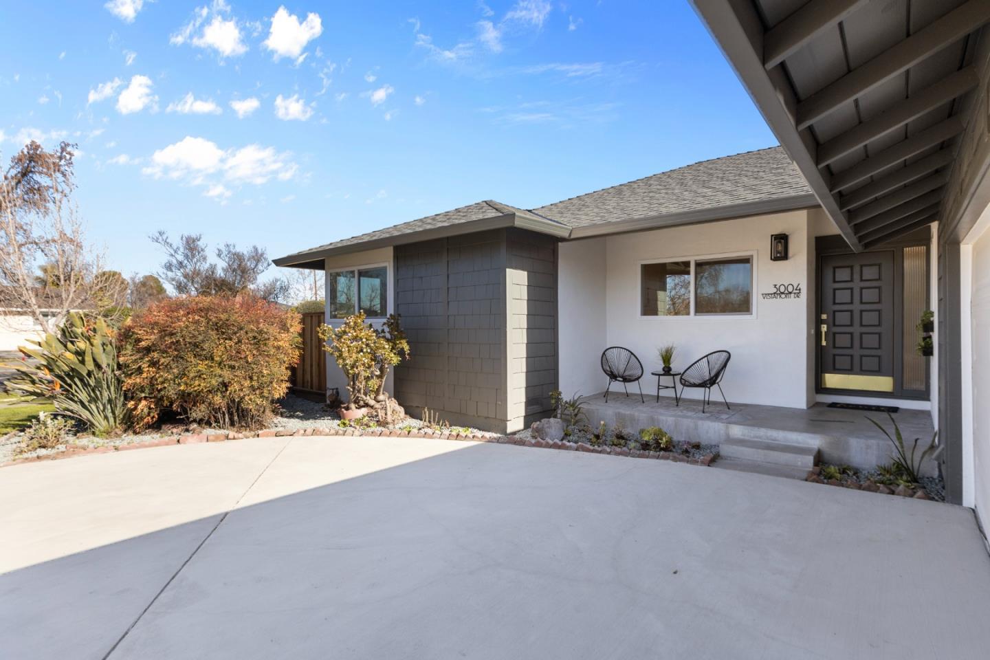 Detail Gallery Image 33 of 38 For 3004 Vistamont Dr, San Jose,  CA 95118 - 4 Beds | 2 Baths