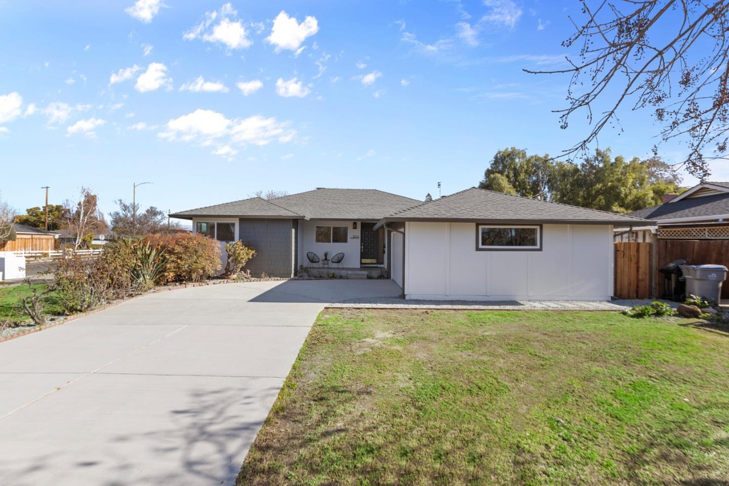 Detail Gallery Image 35 of 38 For 3004 Vistamont Dr, San Jose,  CA 95118 - 4 Beds | 2 Baths
