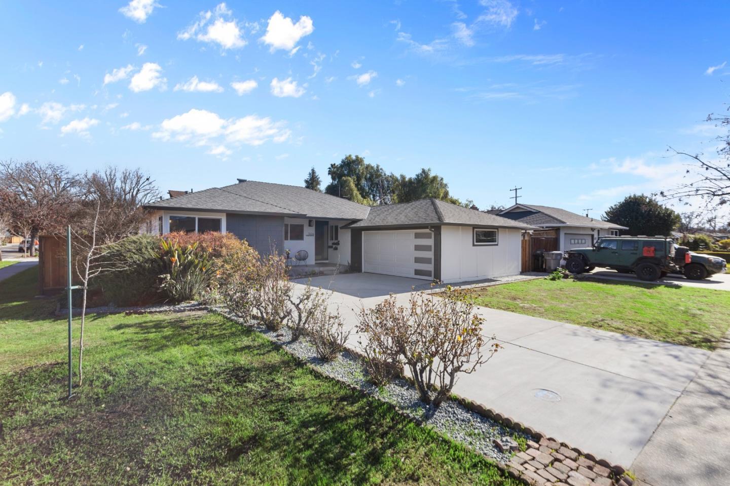 Detail Gallery Image 36 of 38 For 3004 Vistamont Dr, San Jose,  CA 95118 - 4 Beds | 2 Baths