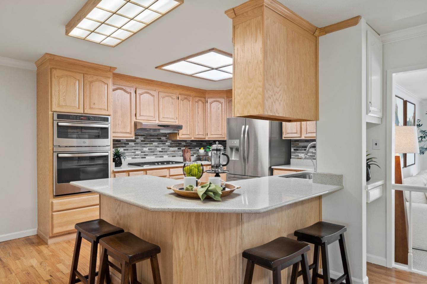 Detail Gallery Image 8 of 52 For 6730 Wisteria Way, San Jose,  CA 95129 - 5 Beds | 3 Baths