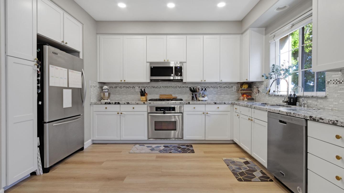 Detail Gallery Image 12 of 31 For 363 Casselino, San Jose,  CA 95136 - 3 Beds | 2/1 Baths