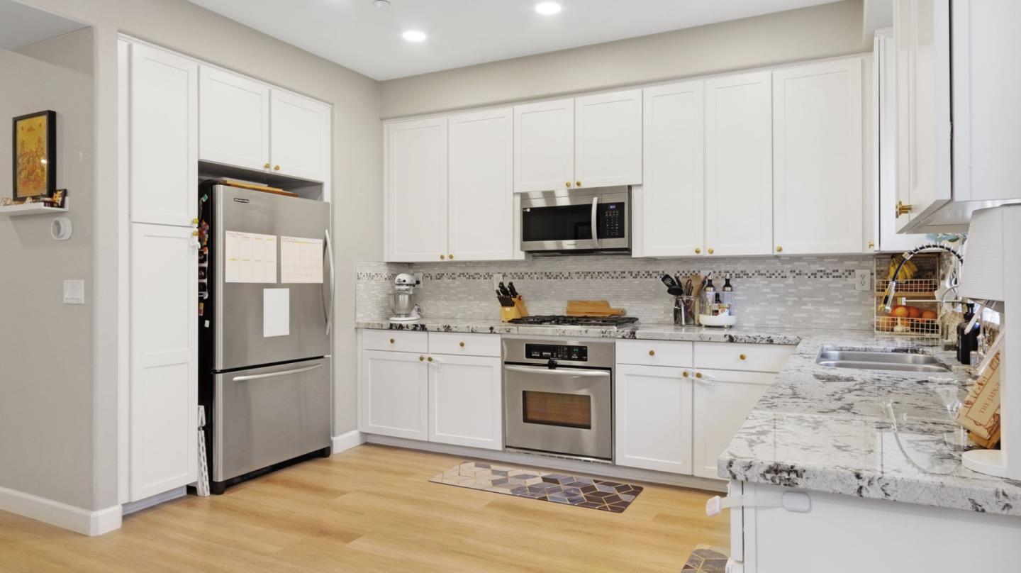 Detail Gallery Image 14 of 31 For 363 Casselino, San Jose,  CA 95136 - 3 Beds | 2/1 Baths